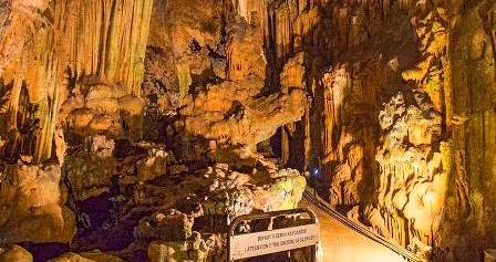 dilek mağarası